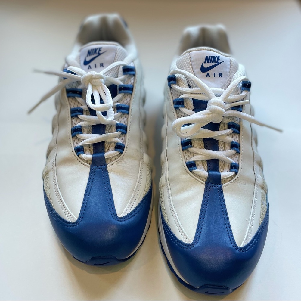 NIKE Air Max 95 Premium Pisces - Picture 2 of 12